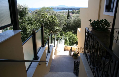 Ipsos Hotel | Hotel Corfu Secret