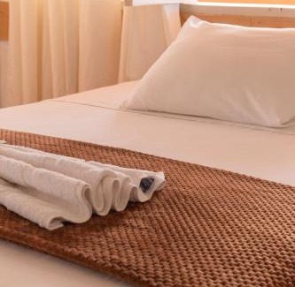 Bahia de la Academia Hotel | Hotel Crossman