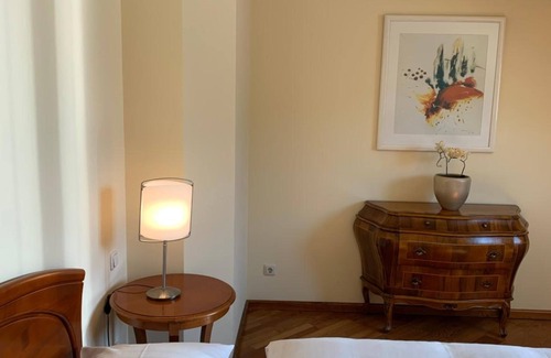 Feldbach House | Hotel Csejtei