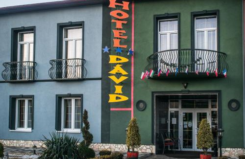Juh Hotel | Hotel David with Free Parking