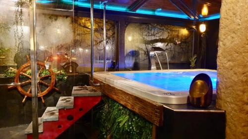 Les Charbonnieres Hotel | HOTEL de la Truite & SPA Le petit Nautilus