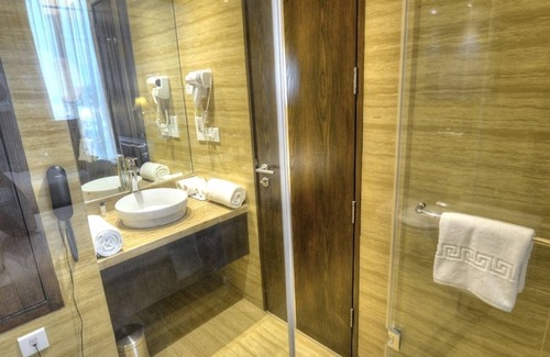 Faridabad Hotel | Hotel Delite Grand