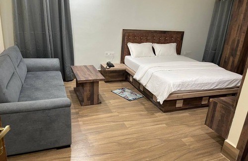 Begusarai Hotel | Hotel DEv Inn