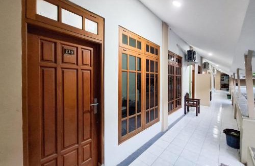 Nganjuk Hotel | Hotel Djaya RedPartner near Alun Alun Nganjuk