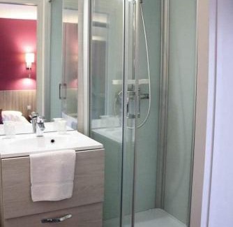 La Chatre Hotel | HOTEL DU COMMERCE