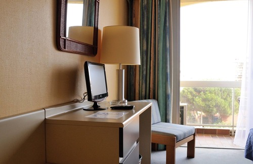La Jetee Hotel | Hotel Du Port