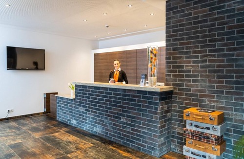 Reichertshofen Apartment | Hotel Duda Boardingroom