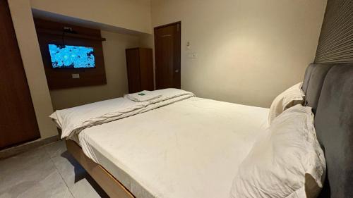 Nerul Cabin | Hotel Dwani Palace