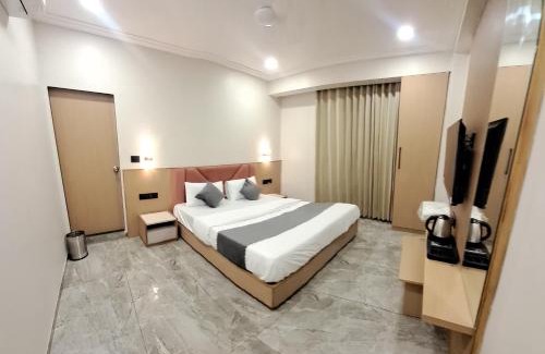 Khattalwada Hotel | Hotel Earth Orbit