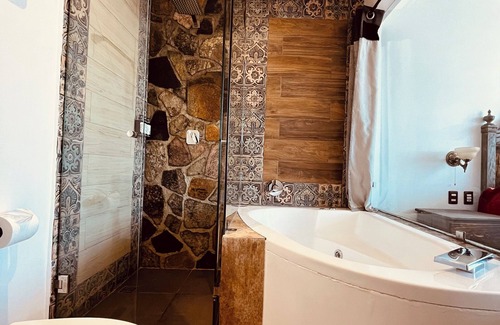 Villa del Carbon Hotel | Hotel El Aguila