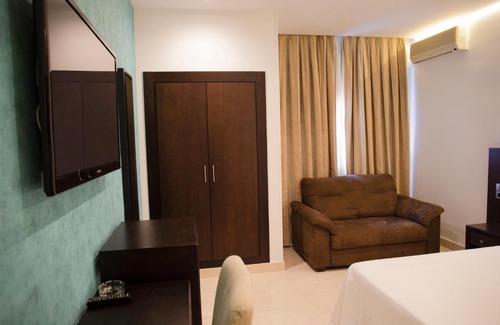 Torrijos Hotel | Hotel El Mesón