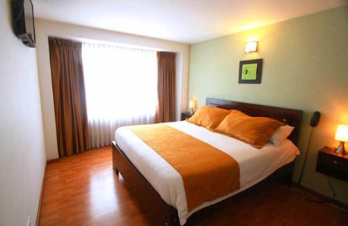 Quinta Paredes Hotel | Hotel Expo Inn Embajada