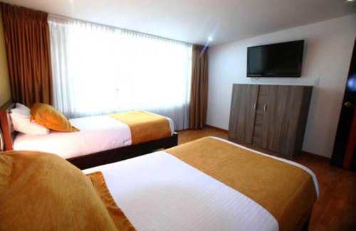 Quinta Paredes Hotel | Hotel Expo Inn Embajada