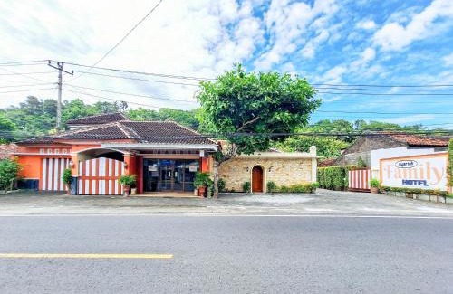 Kretek Hotel | Hotel Family Syariah 1 Parangtritis RedPartner