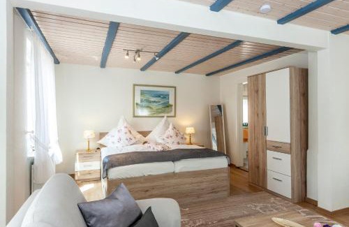 Greetsiel Bed & Breakfast | Hotel garni NordSeerose Greetsiel