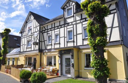 Langenholdinghausen Bed & Breakfast | Hotel Garni-Tell