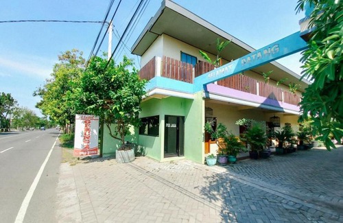 Nganjuk Hotel | Hotel Gerung 2 near Luwes Mall Nganjuk