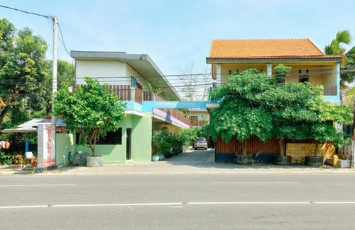 Nganjuk Hotel | Hotel Gerung 2 near Luwes Mall Nganjuk