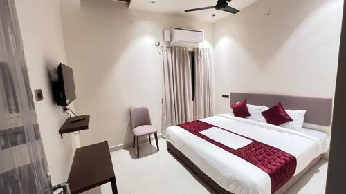 Srikalahasti Hotel | Hotel GMR Pearls