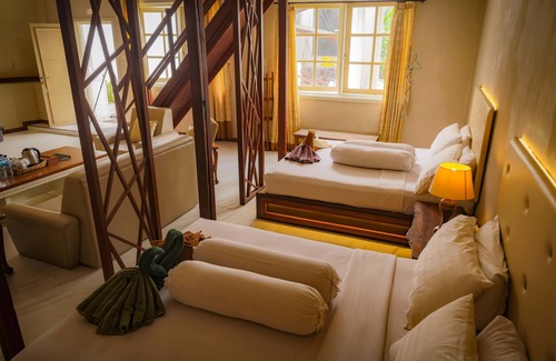 Ngaglik Hotel | Hotel Gradia 1