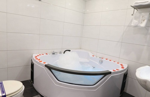 Zouk Mosbeh Hotel | Hotel Grand Gabriel