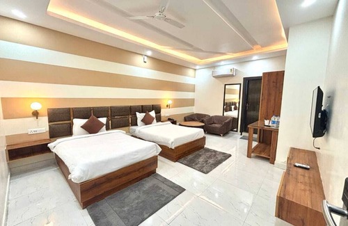 Sonepat Hotel | Hotel Green Plaza