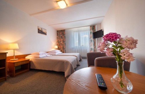 Busko-Zdroj Hotel | Hotel Gromada Medical SPA Busko-Zdrój