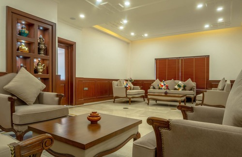 Leh Hotel | Hotel Gyalpo Residency - A Mountain View Luxury Hotel in Leh