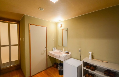Yudanaka Shibu Onsen House | Hotel Hoshikawakan
