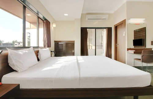 Surat Hotel | Hotel Hospice