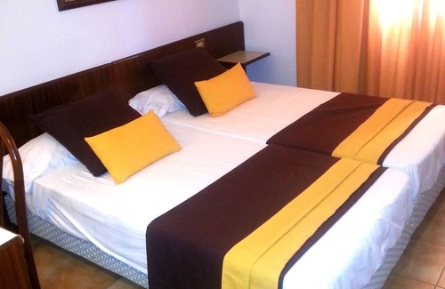 Sant Feliu de Guixols Hotel | Hotel Hostal del Sol
