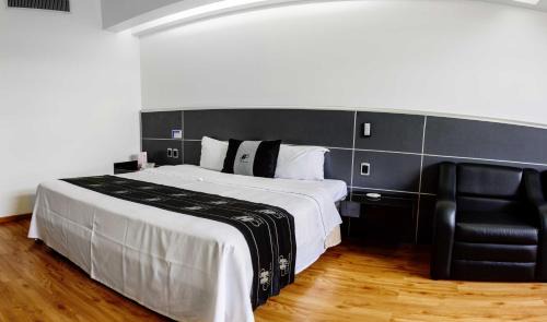 Tlalnepantla de Baz Hotel | Hotel Ibiza Plaza