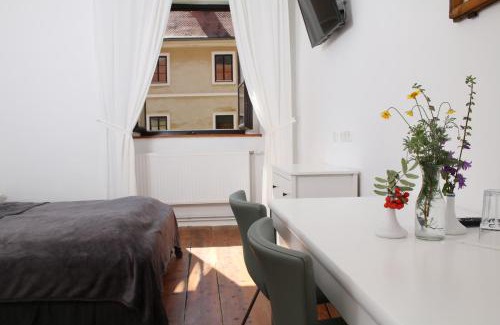 Neuberg An Der Muerz Hotel | Hotel im Stift Neuberg