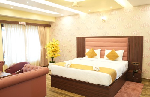 Daulatabad Hotel | Hotel Mrunal Palace