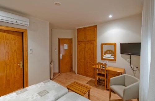 Mollerussa Hotel | Hotel Jardí Apartaments