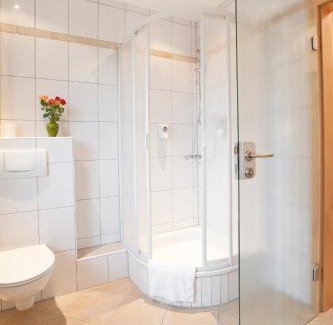 Grossgruendlach Hotel | Hotel Käferstein garni