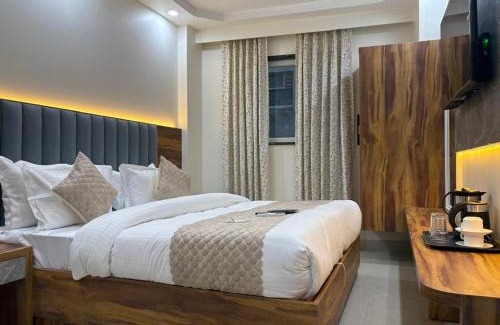 Paharganj Hotel | Hotel K K Casa-Few Step away from New Delhi Railway Station & 3 Mint walk from Connaught place