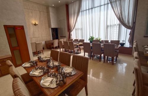Rajkot Hotel | Hotel KK By Spree Rajkot