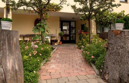 Nellingen Hotel | Hotel Krone