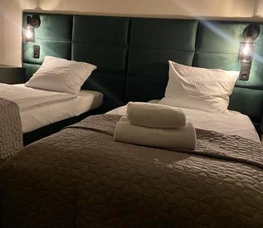 Swiebodzice Hotel | Hotel "Księżyc" w Świebodzicach