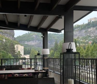 Chiatura Hotel | Hotel Kvirila