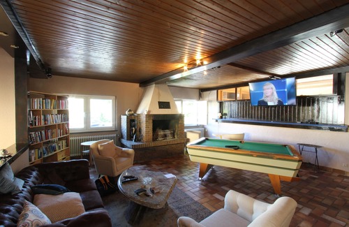 Sankt Maergen Hotel | Hotel Löwen by Mastiff