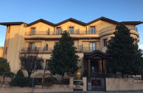 Brecciaio Hotel | HOTEL L' ANFORA