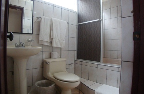 Alajuela Hotel | Hotel La Guaria Inn & Suites