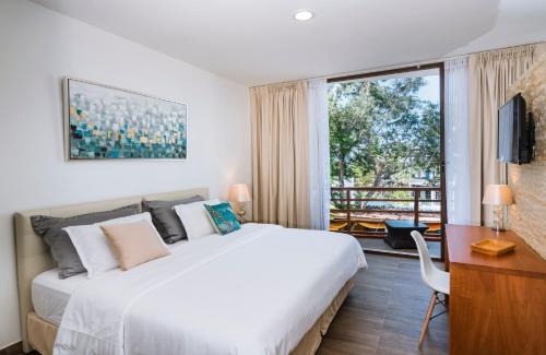 Bahia de la Academia Hotel | Hotel La Isla