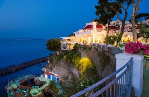 Casamicciola Terme Hotel | Hotel La Madonnina