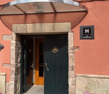Sant Fruitos de Bages Hotel | Hotel La Sagrera
