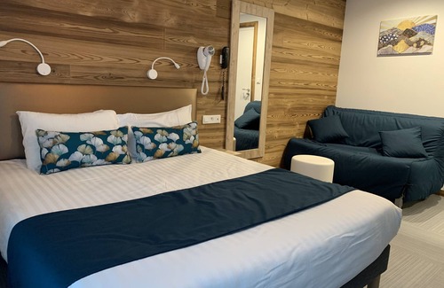 Eygliers Hotel | Hotel Lacour