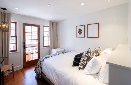 Historic Lahaina Front Street Hotel | Hotel Lahaina