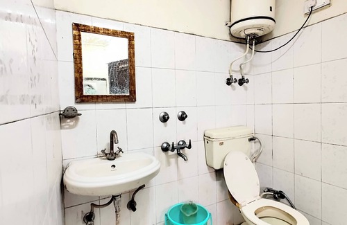 Nainital Hotel | Hotel Lake View Mall Road Near Lake